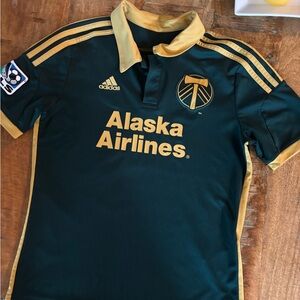 Portland Timbers Throwback Jersey (Youth L)